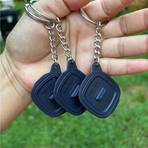 TUPPERWARE KEYCHAINS (3 PIECES)